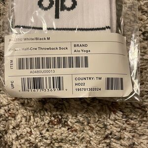 ALO Yoga Classic White and Black Athletic Socks